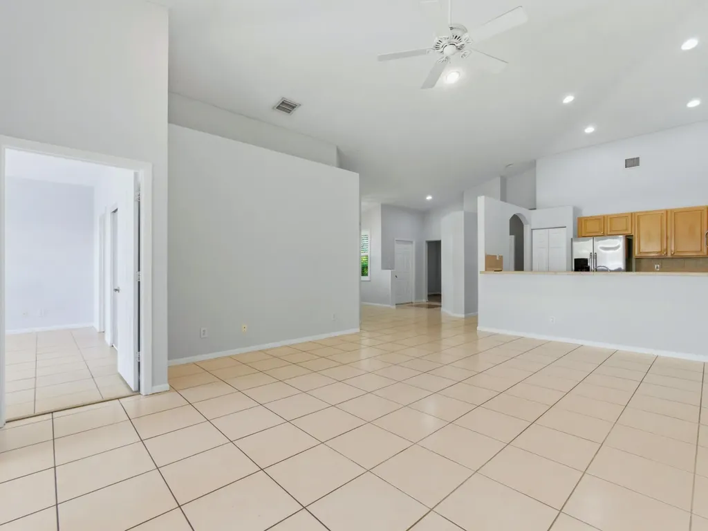 2568 N Coral Trace Circle N Delray Beach FL 33445