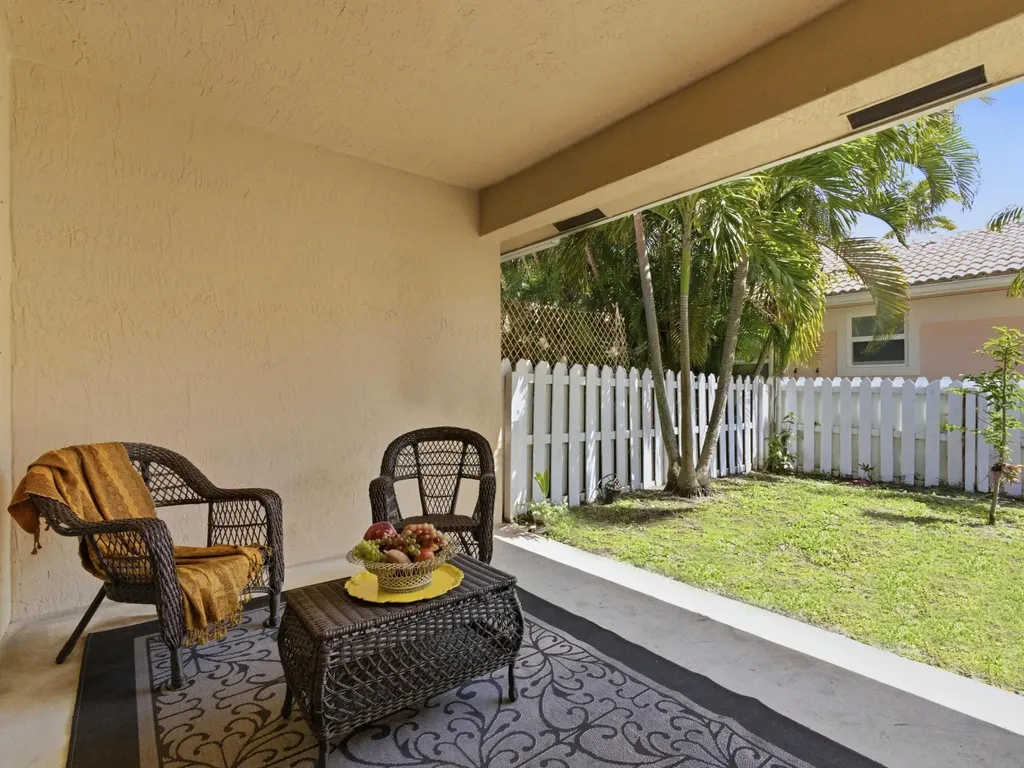 2568 N Coral Trace Circle N Delray Beach FL 33445