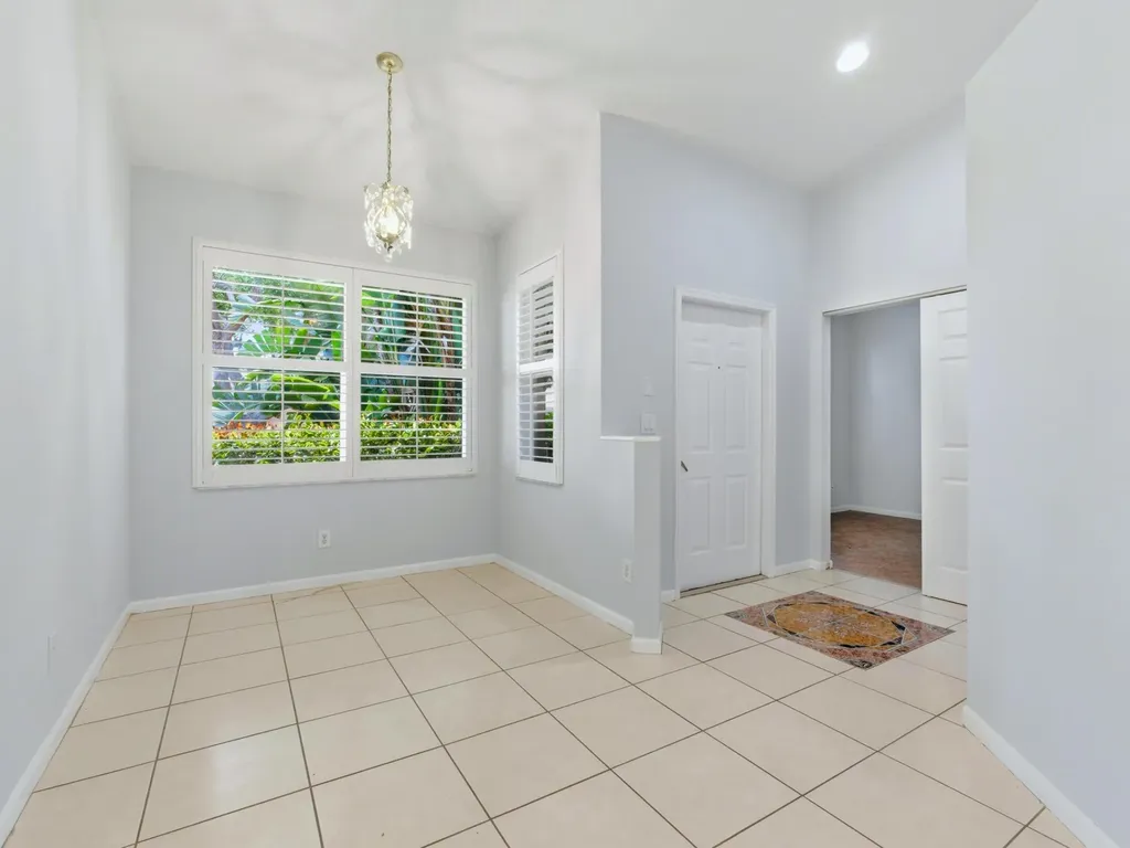 2568 N Coral Trace Circle N Delray Beach FL 33445
