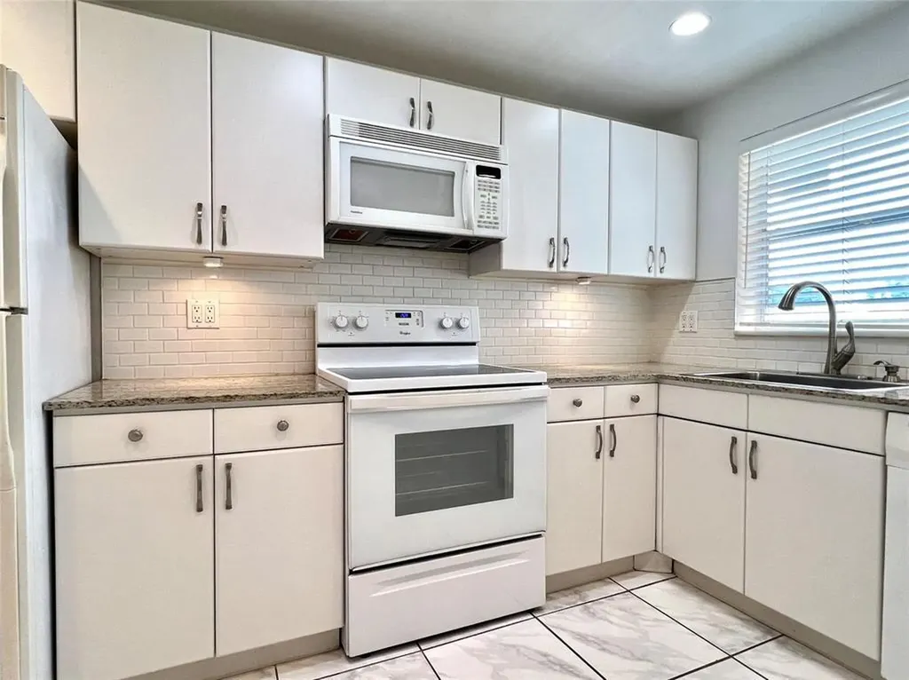 1785 N Andrews Square Fort Lauderdale FL 33311