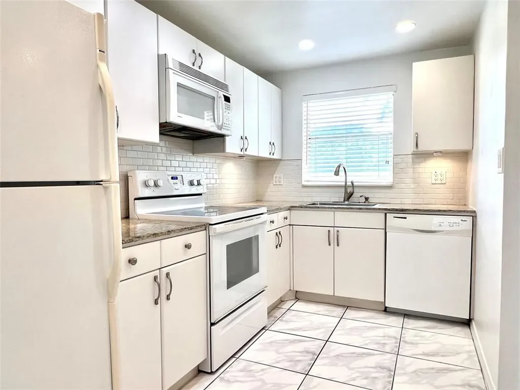 1785 N Andrews Square Fort Lauderdale FL 33311
