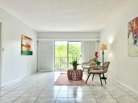 1785 N Andrews Square Fort Lauderdale FL 33311