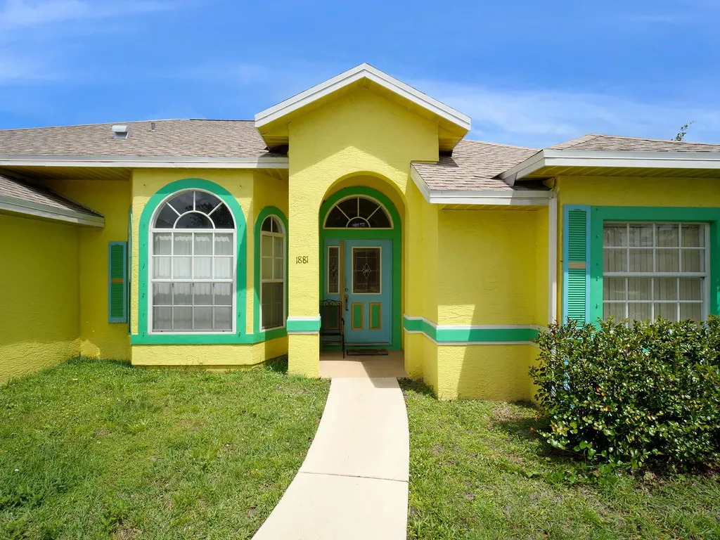 1881 SW Buttercup Avenue Port St Lucie FL 34953