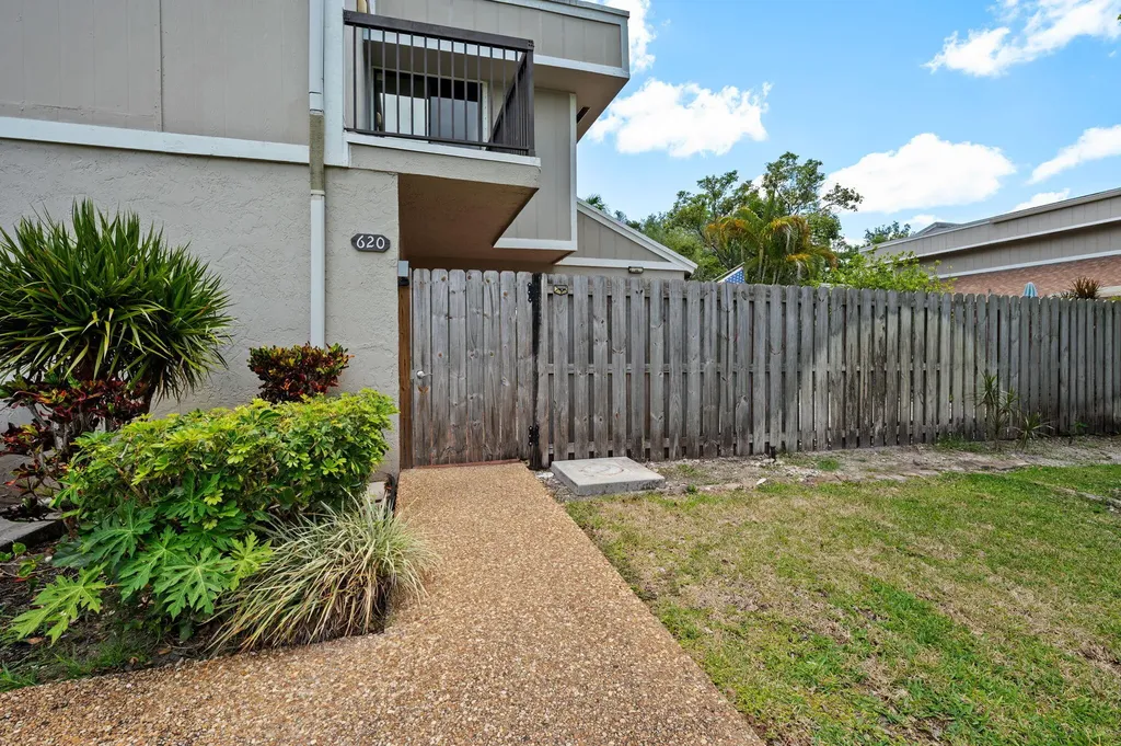 620 Commodore Drive Plantation FL 33325