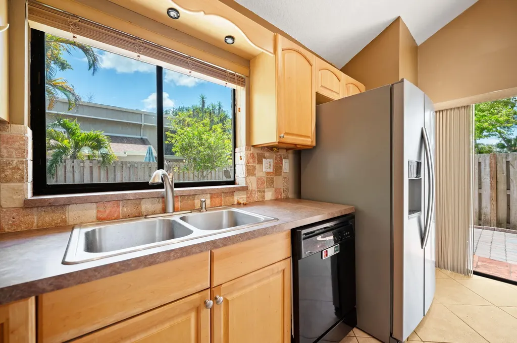 620 Commodore Drive Plantation FL 33325
