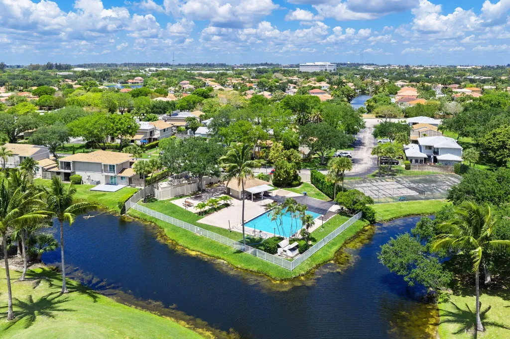 620 Commodore Drive Plantation FL 33325