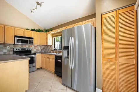620 Commodore Drive Plantation FL 33325