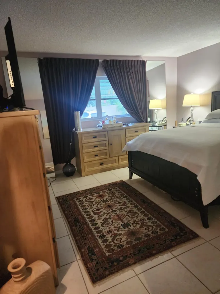 804 SE 7th Street Deerfield Beach FL 33441