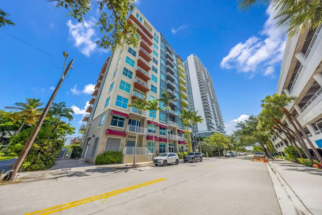313 NE 2nd Street Fort Lauderdale FL 33301