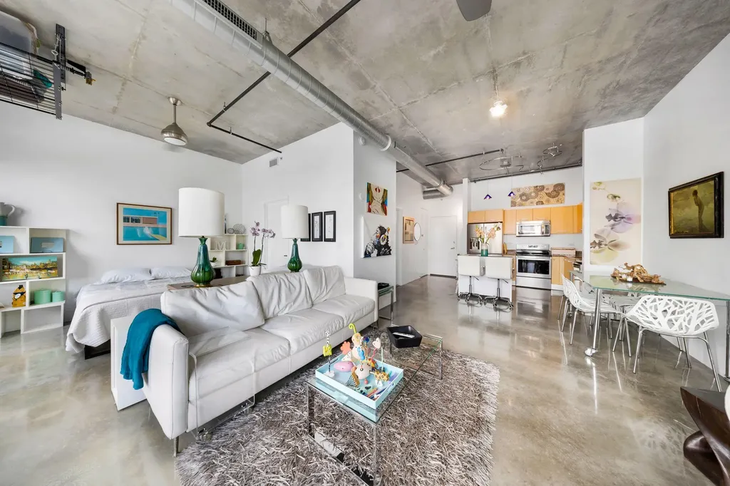 313 NE 2nd Street Fort Lauderdale FL 33301