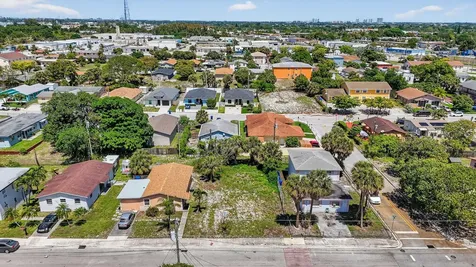 1204 W 35th Street Riviera Beach FL 33404