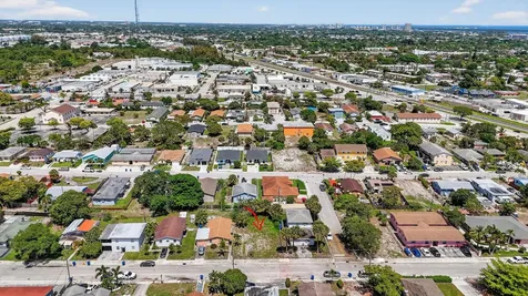 1204 W 35th Street Riviera Beach FL 33404