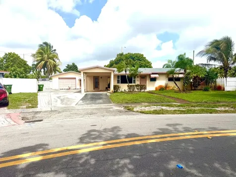 6971 SW 1st Court Pembroke Pines FL 33023