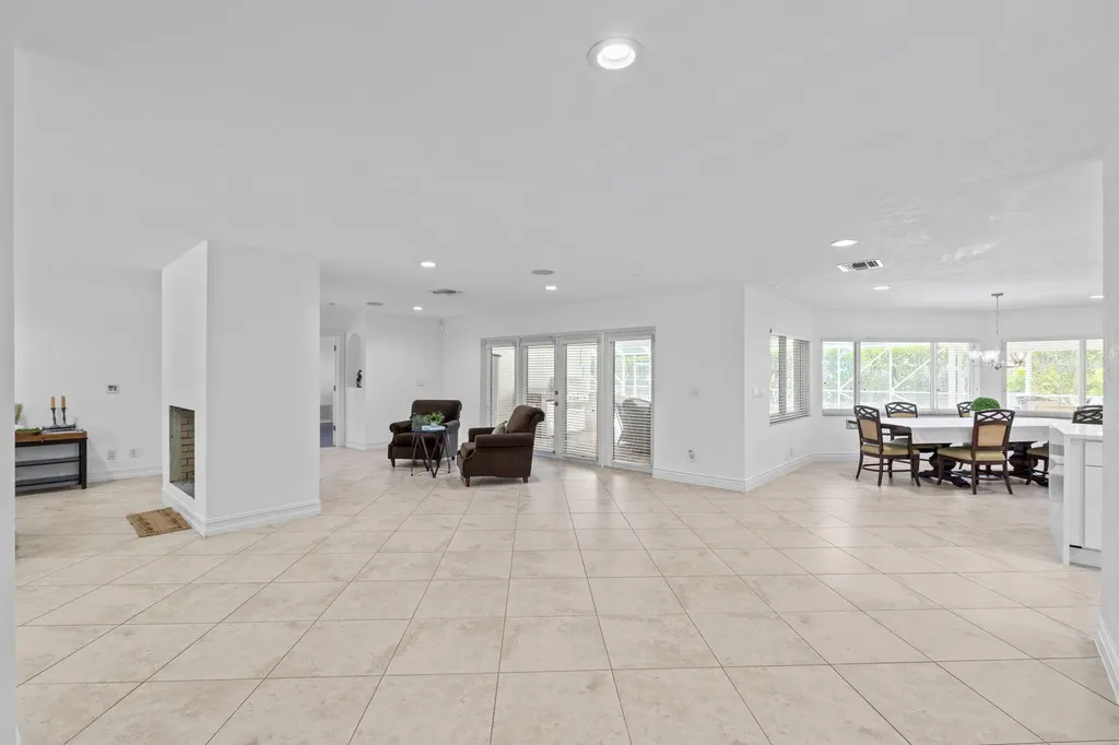 7447 NW 82nd Terrace Parkland FL 33067
