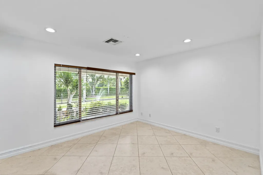 7447 NW 82nd Terrace Parkland FL 33067