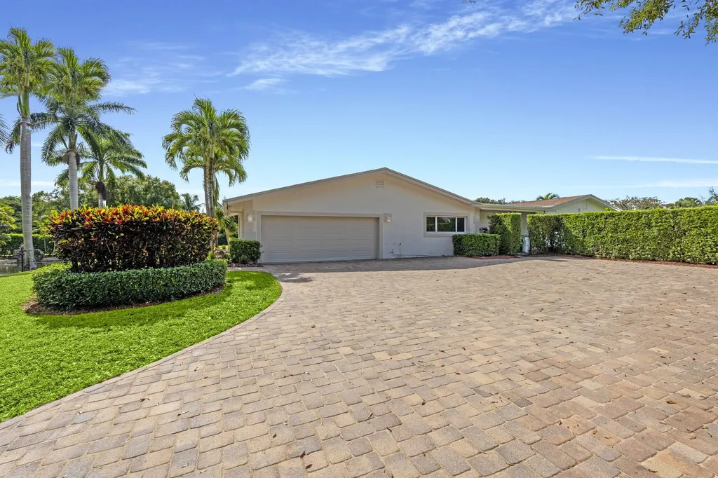 7447 NW 82nd Terrace Parkland FL 33067