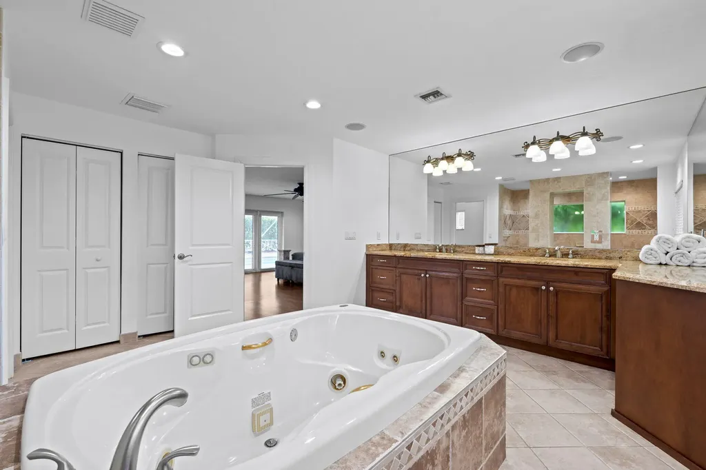 7447 NW 82nd Terrace Parkland FL 33067
