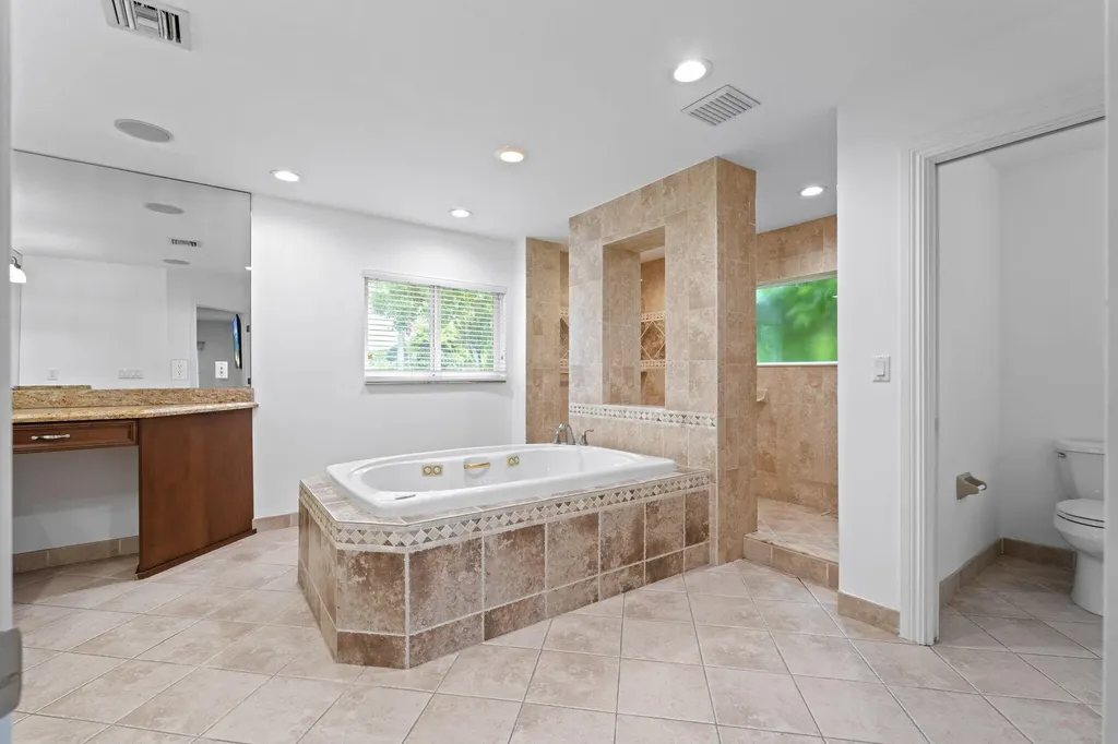 7447 NW 82nd Terrace Parkland FL 33067