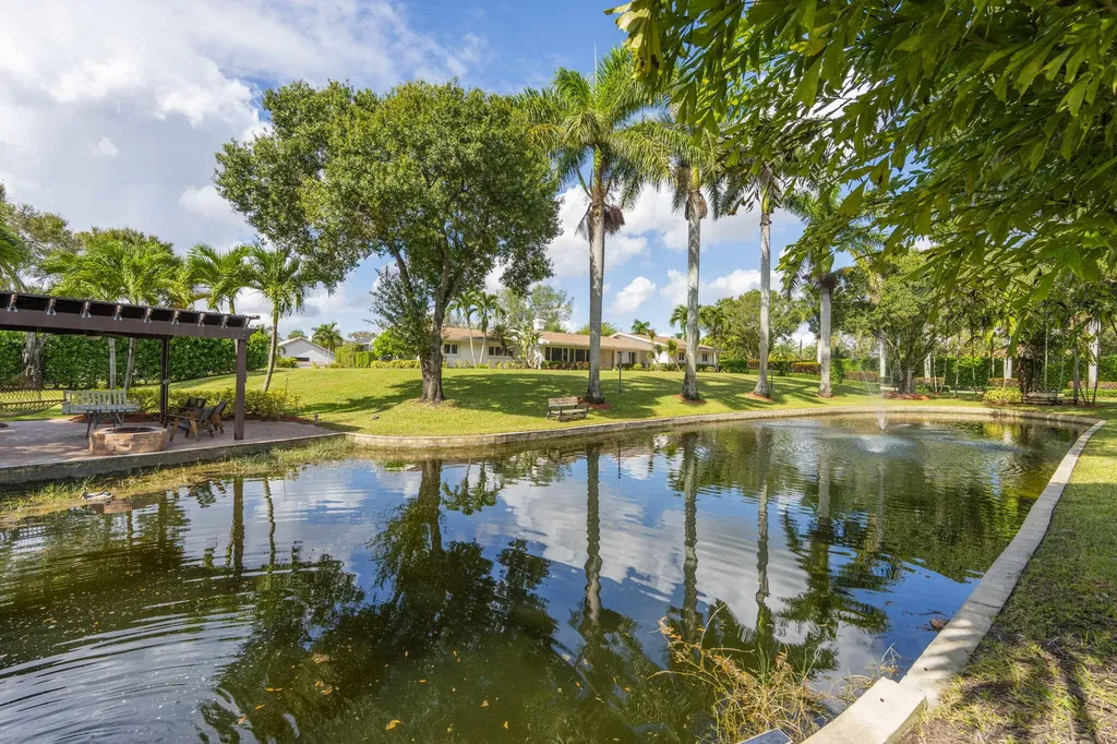 7447 NW 82nd Terrace Parkland FL 33067