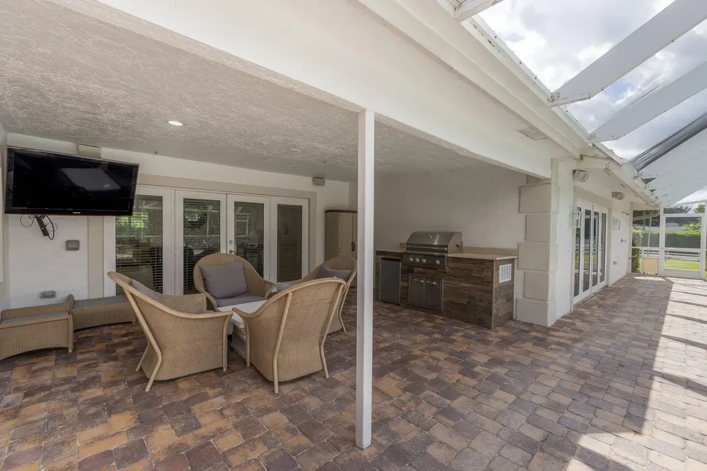 7447 NW 82nd Terrace Parkland FL 33067