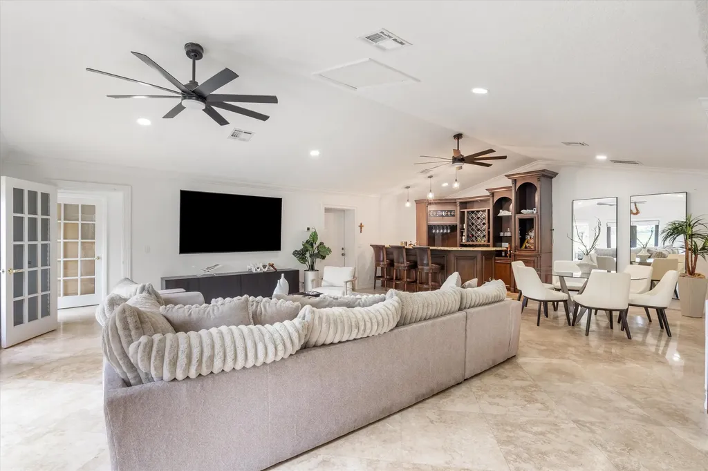 10076 El Caballo Court Delray Beach FL 33446