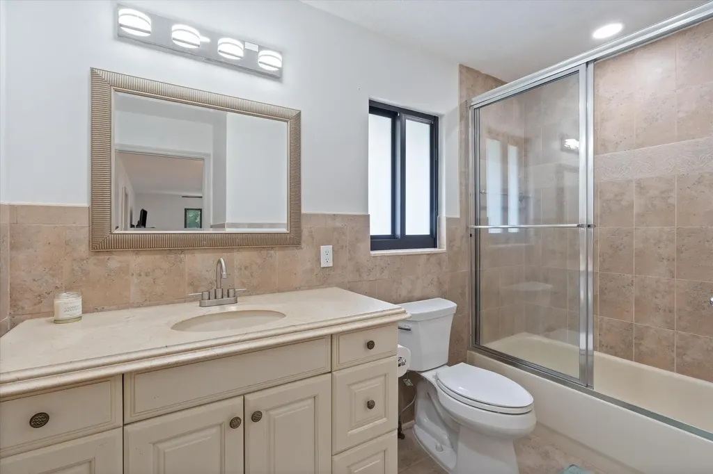 10076 El Caballo Court Delray Beach FL 33446