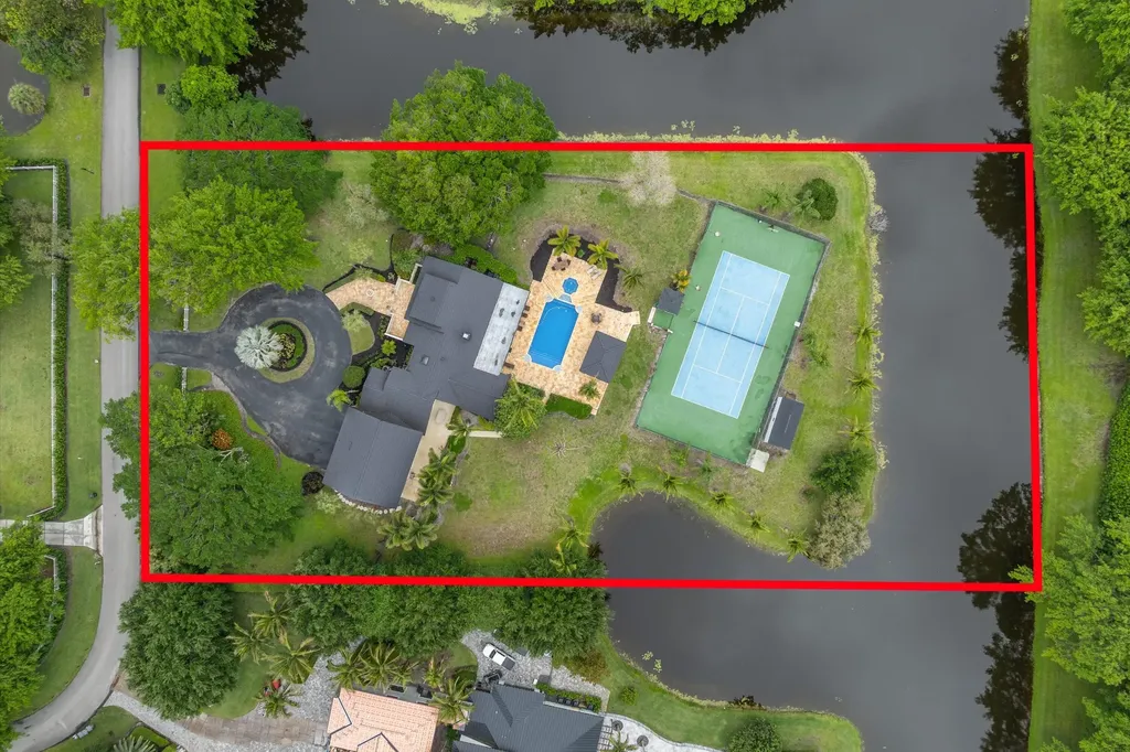 10076 El Caballo Court Delray Beach FL 33446