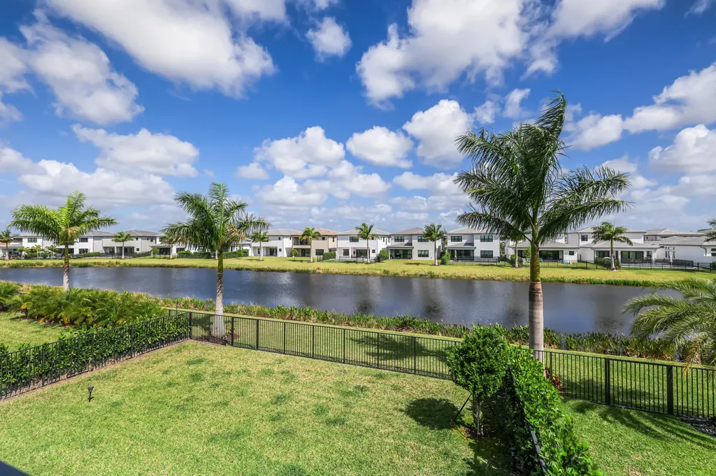 8283 Royal County Down Road Boca Raton FL 33434