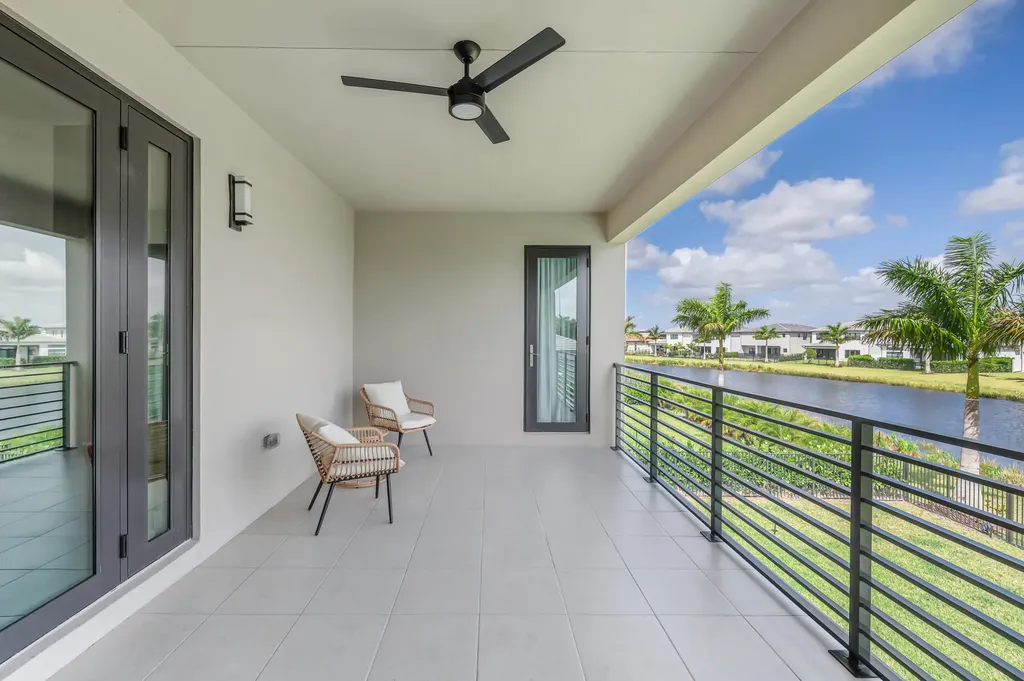 8283 Royal County Down Road Boca Raton FL 33434