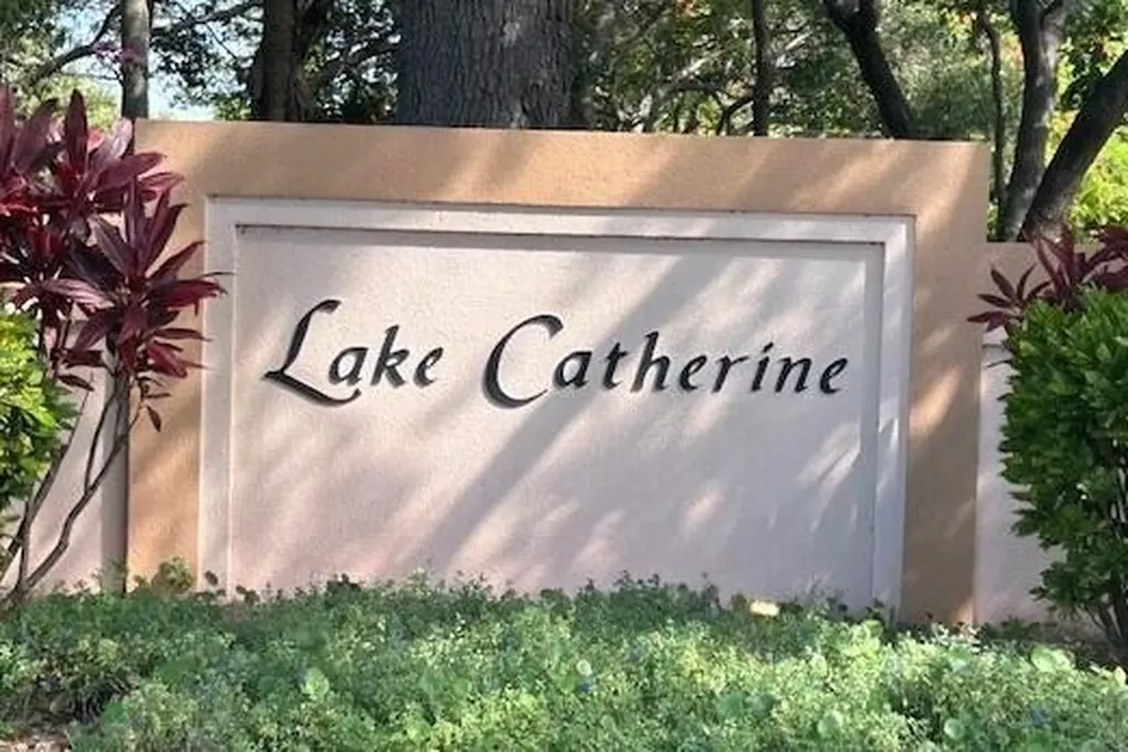 3204 Lakemont Court Palm Beach Gardens FL 33403