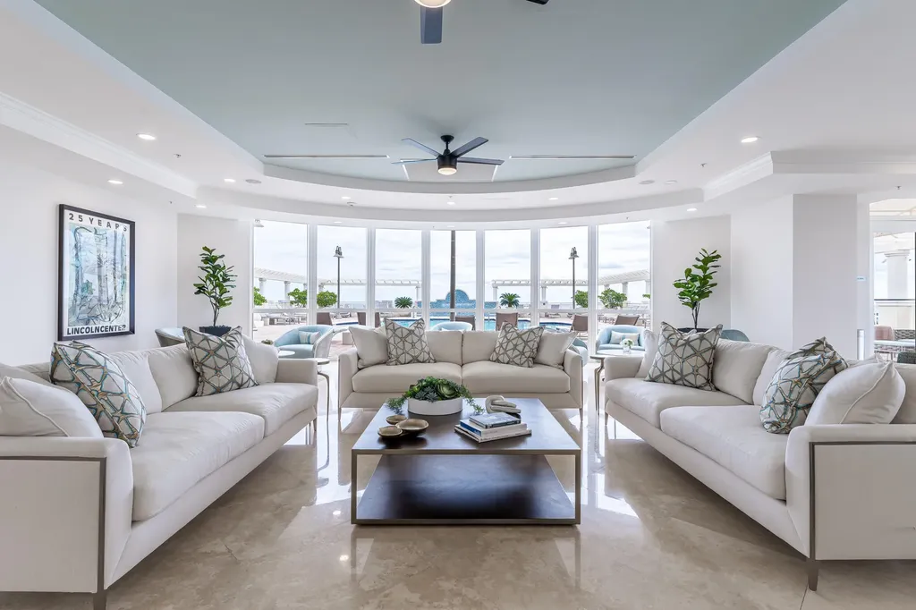 511 SE 5th Avenue Fort Lauderdale FL 33301
