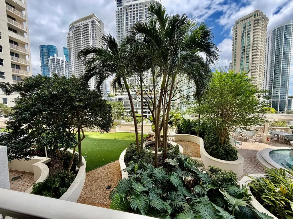 511 SE 5th Avenue Fort Lauderdale FL 33301