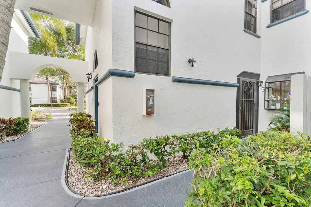 5171 Floria Drive Boynton Beach FL 33437