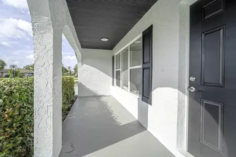 2538 SE Price Court Port St Lucie FL 34984