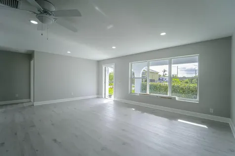 2538 SE Price Court Port St Lucie FL 34984