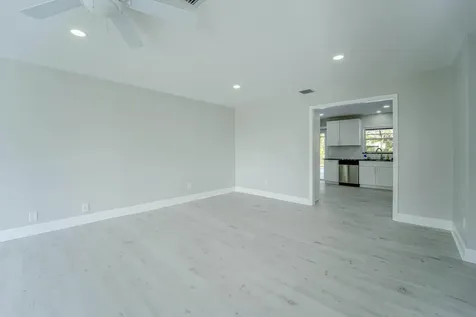 2538 SE Price Court Port St Lucie FL 34984