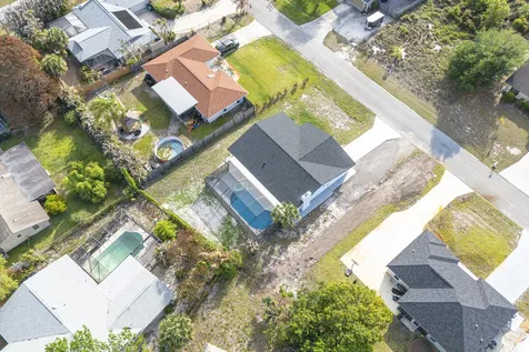 2538 SE Price Court Port St Lucie FL 34984