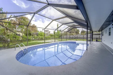 2538 SE Price Court Port St Lucie FL 34984