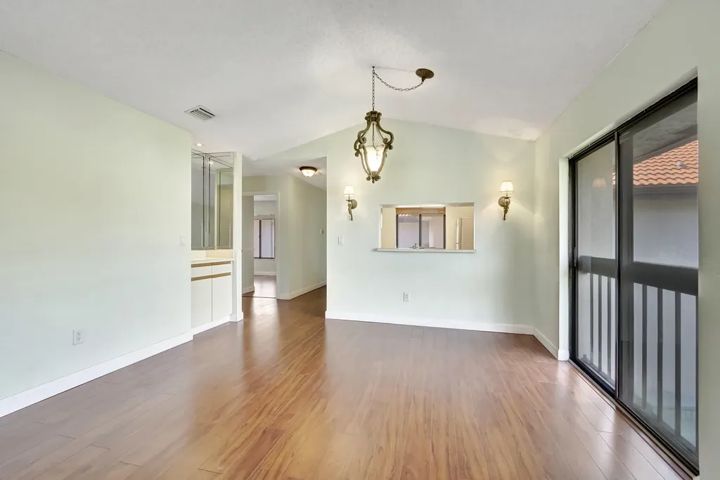 351 Club Circle Boca Raton FL 33487