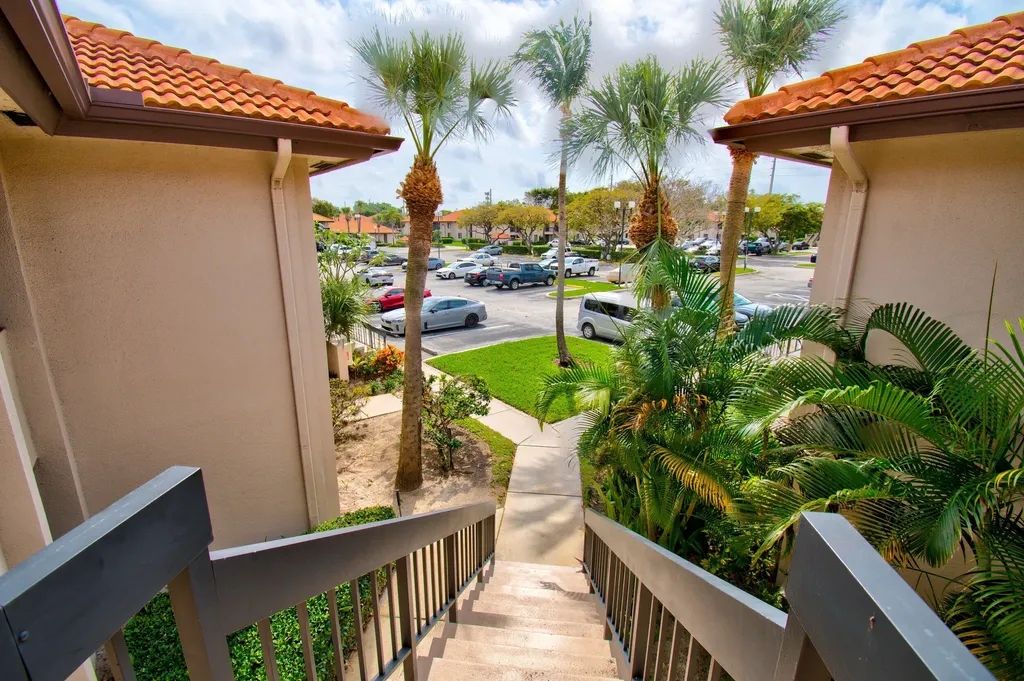 351 Club Circle Boca Raton FL 33487