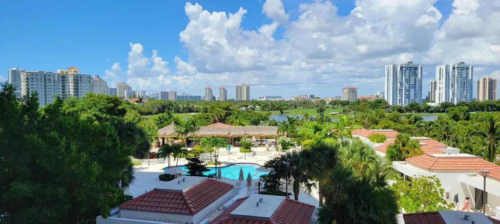 20281 E Country Club Drive E Aventura FL 33180