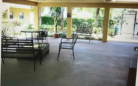 5150 NE 6th Avenue Oakland Park FL 33334