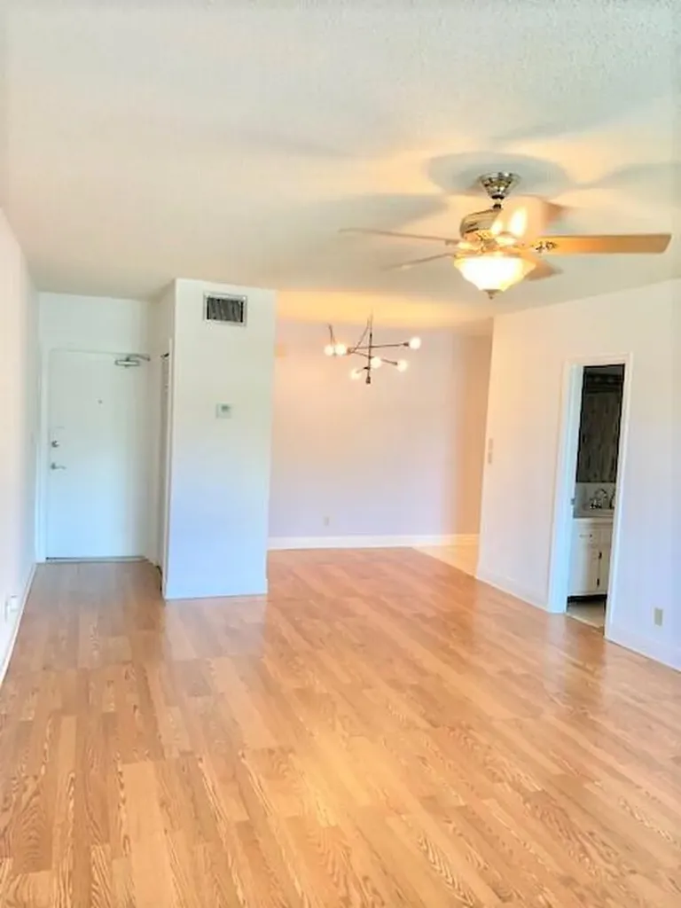 2426 SE 17th Street Fort Lauderdale FL 33316
