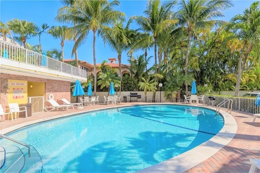 2426 SE 17th Street Fort Lauderdale FL 33316