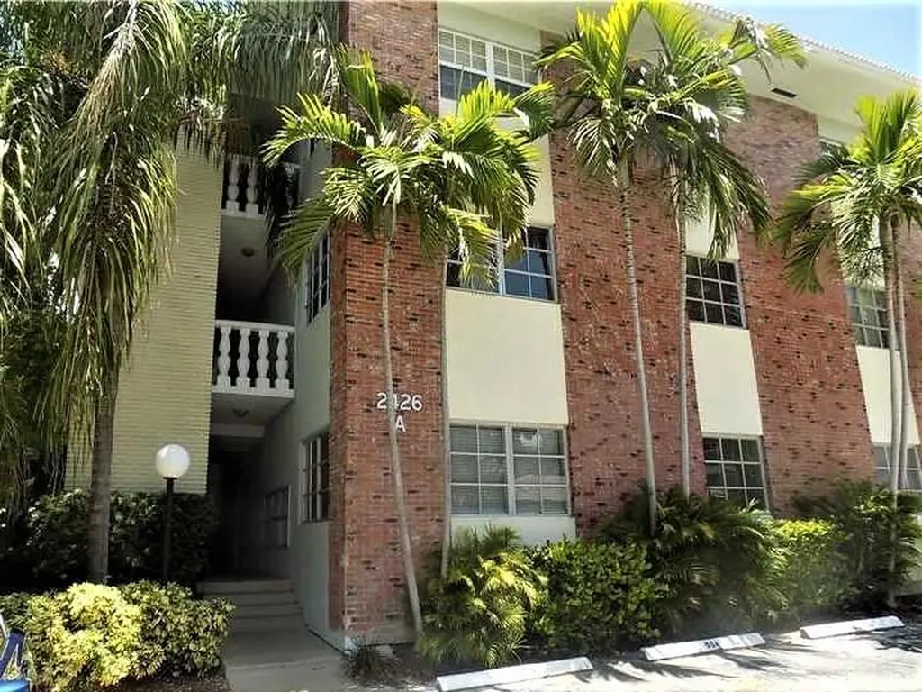 2426 SE 17th Street Fort Lauderdale FL 33316