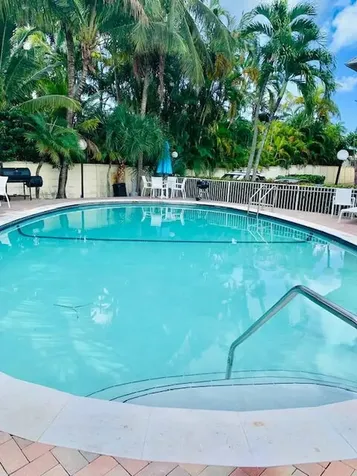 2426 SE 17th Street Fort Lauderdale FL 33316