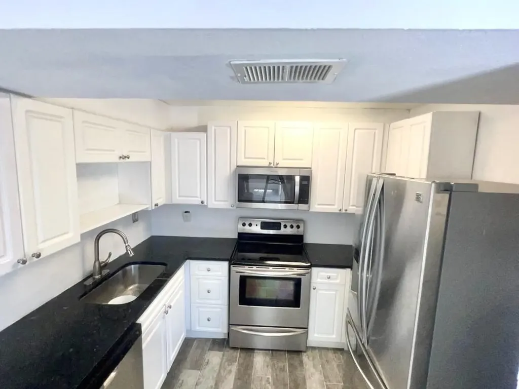 8104 Severn Drive Boca Raton FL 33433