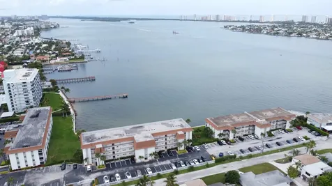 410 Wilma Circle Riviera Beach FL 33404