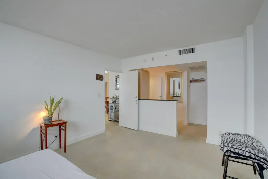 3000 S Ocean Drive Hollywood FL 33019