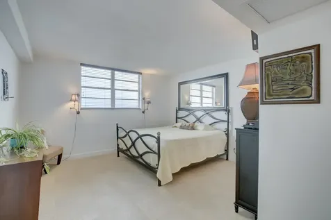 3000 S Ocean Drive Hollywood FL 33019